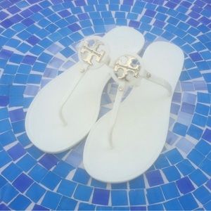 LIKE NEW Tory Burch Mini Miller jelly thong sandal